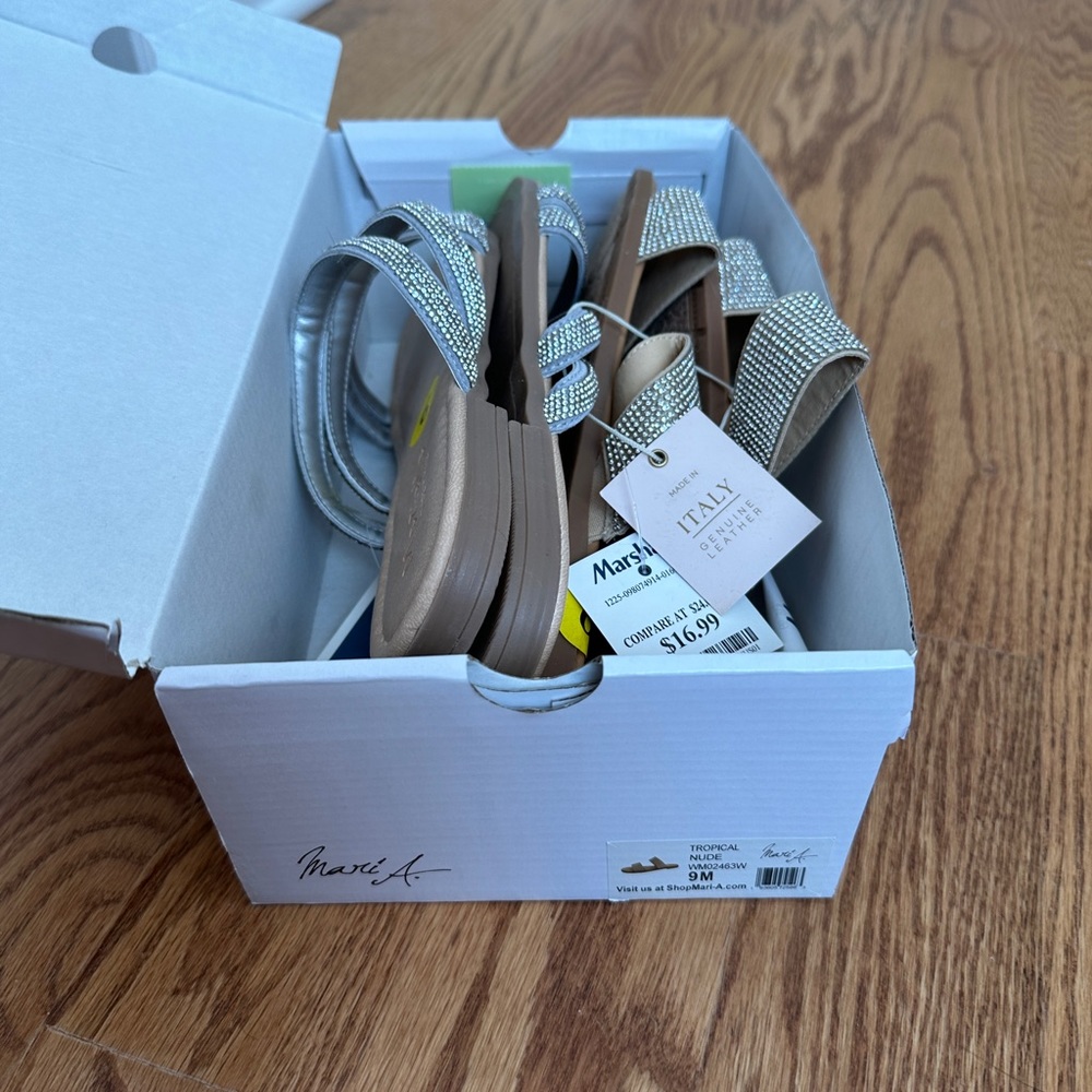 NWT, rhinestone sandals, size 9 2/15$ - Picture 4 of 5